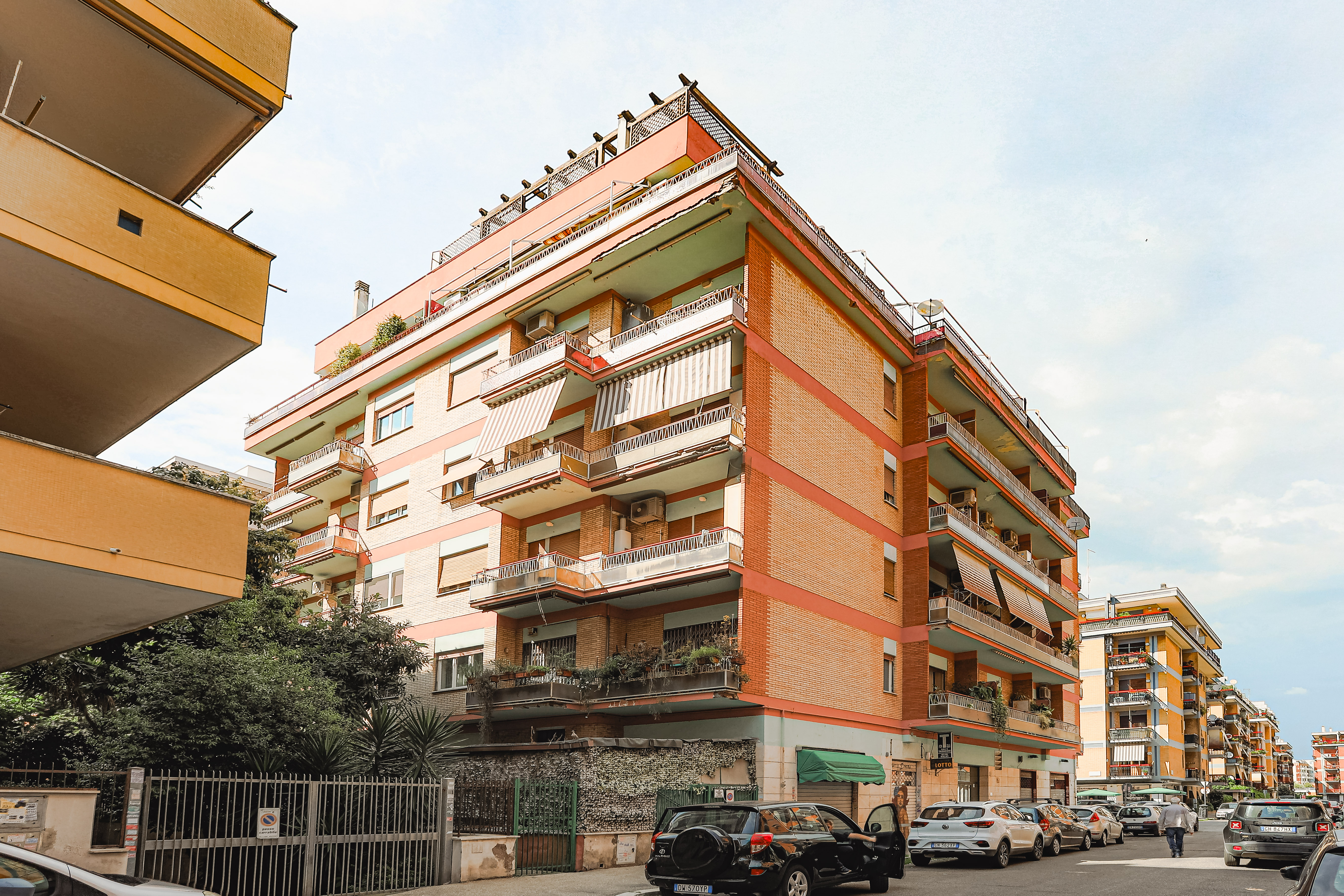 Appartamento di 110 mq con giardino privato di 160 mq in vendita a Ostia Levante