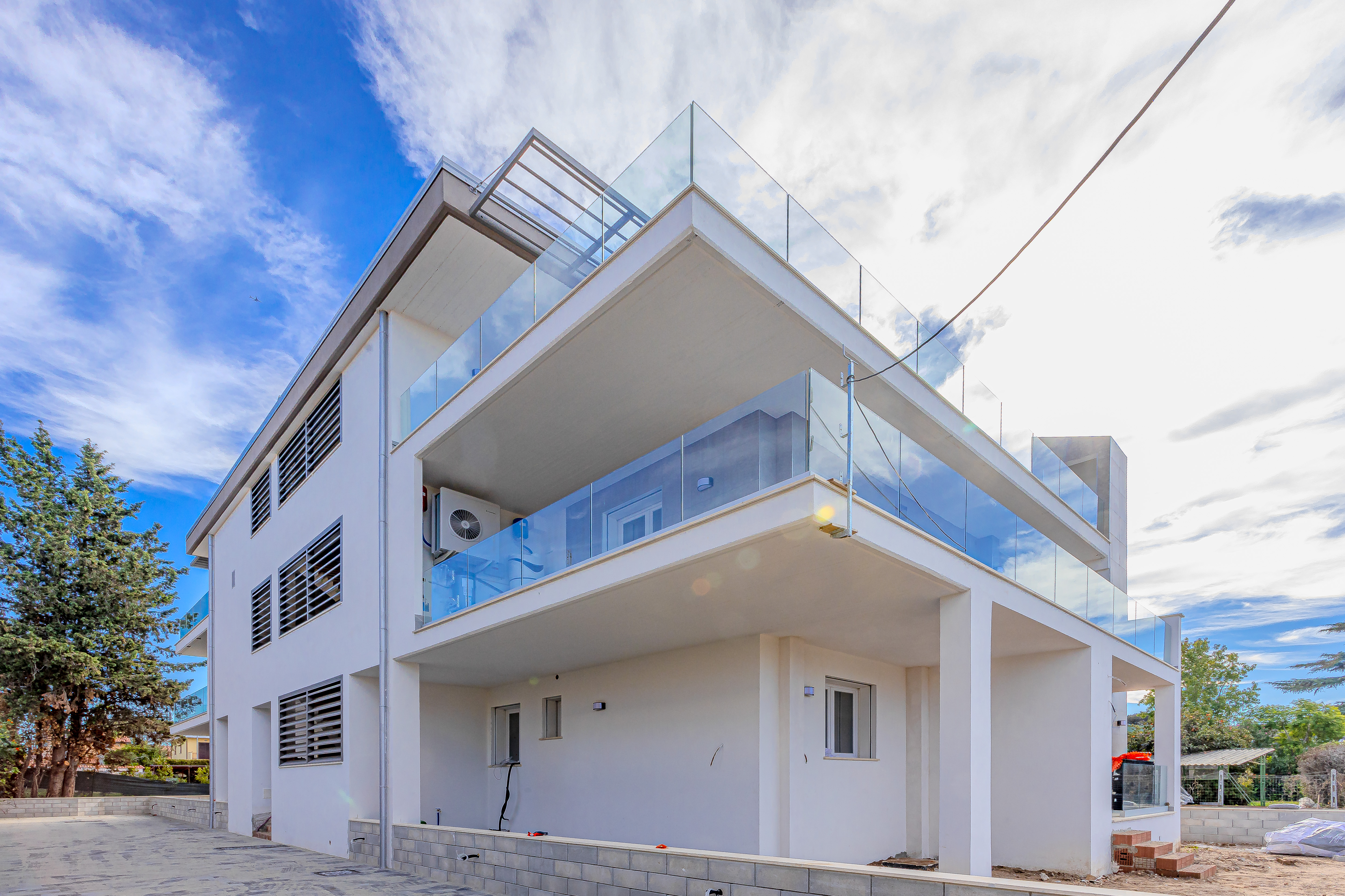 Attico Duplex di Nuova Costruzione con Doppio Terrazzo in Vendita a Madonnetta (Axa), Roma — Classe A4