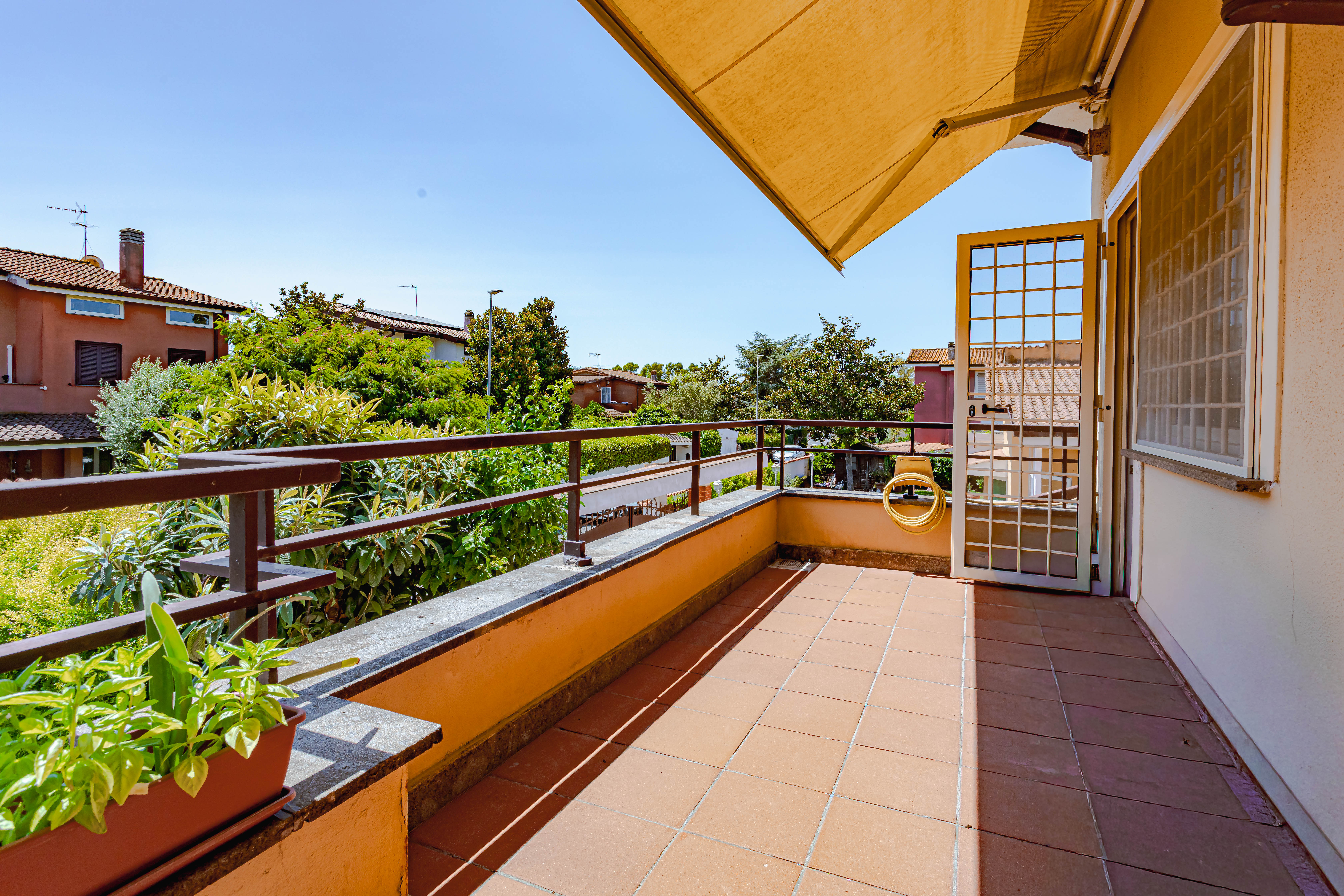 Villino con giardino in vendita a Roma Madonnetta, 143 mq su tre livelli foto 4