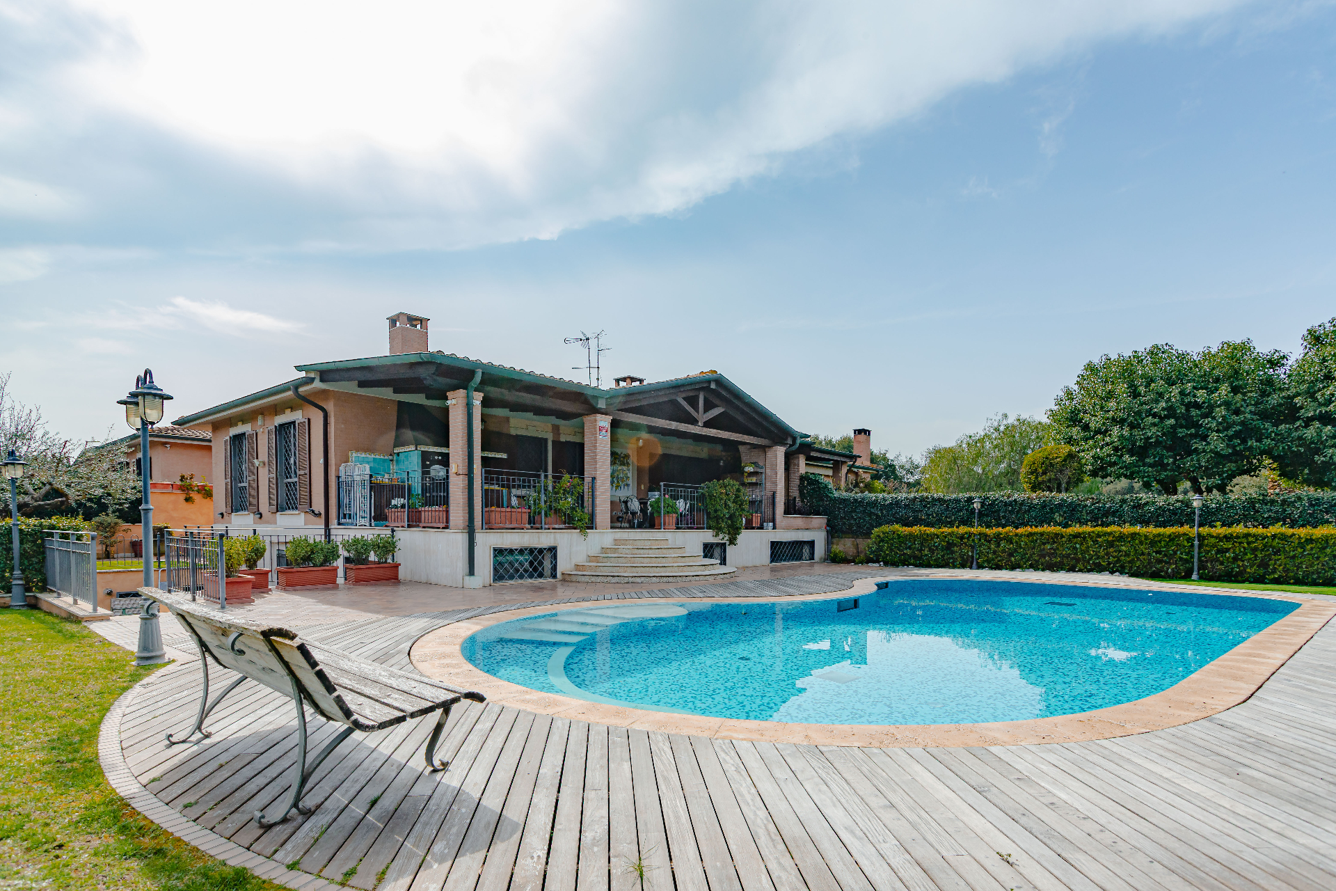 Villa di Lusso con Piscina a Vallerano